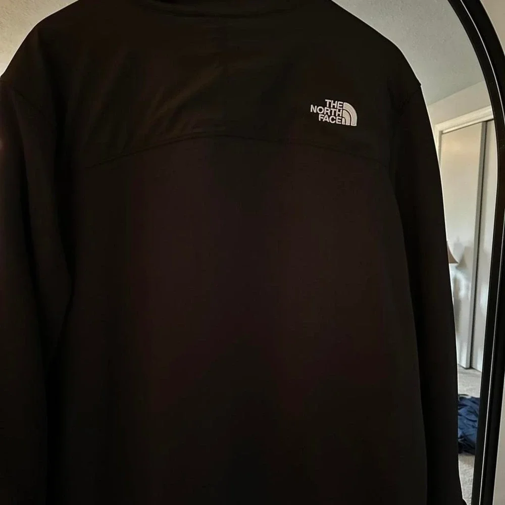 Black North‎ Face Zip Up